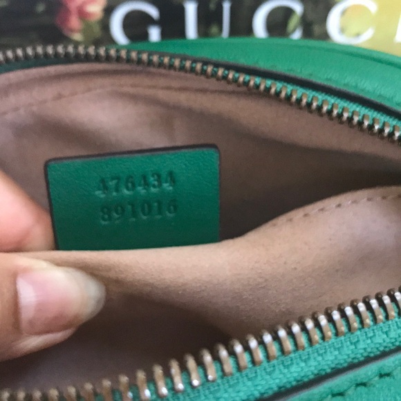 🔥SOLD🔥Gucci Fanny pack - Picture 4 of 8